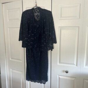 SLNY Navy lace cocktail dress with sequins. Knee length. Size 14.